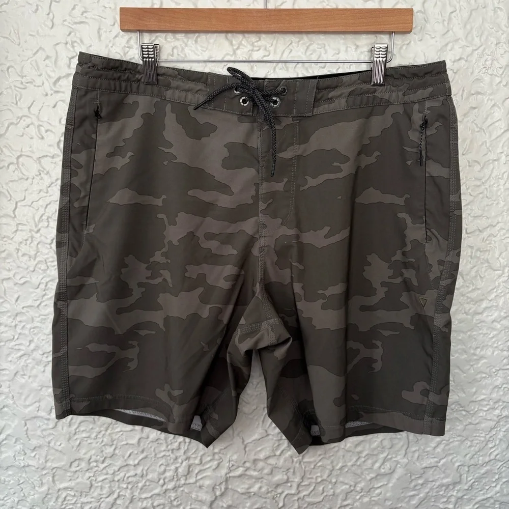 Vissla Roamer 18.5in Board Shorts Size 36